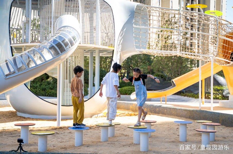 更上档次的新选择 新型高端地产小区儿童游乐设施定制化设计